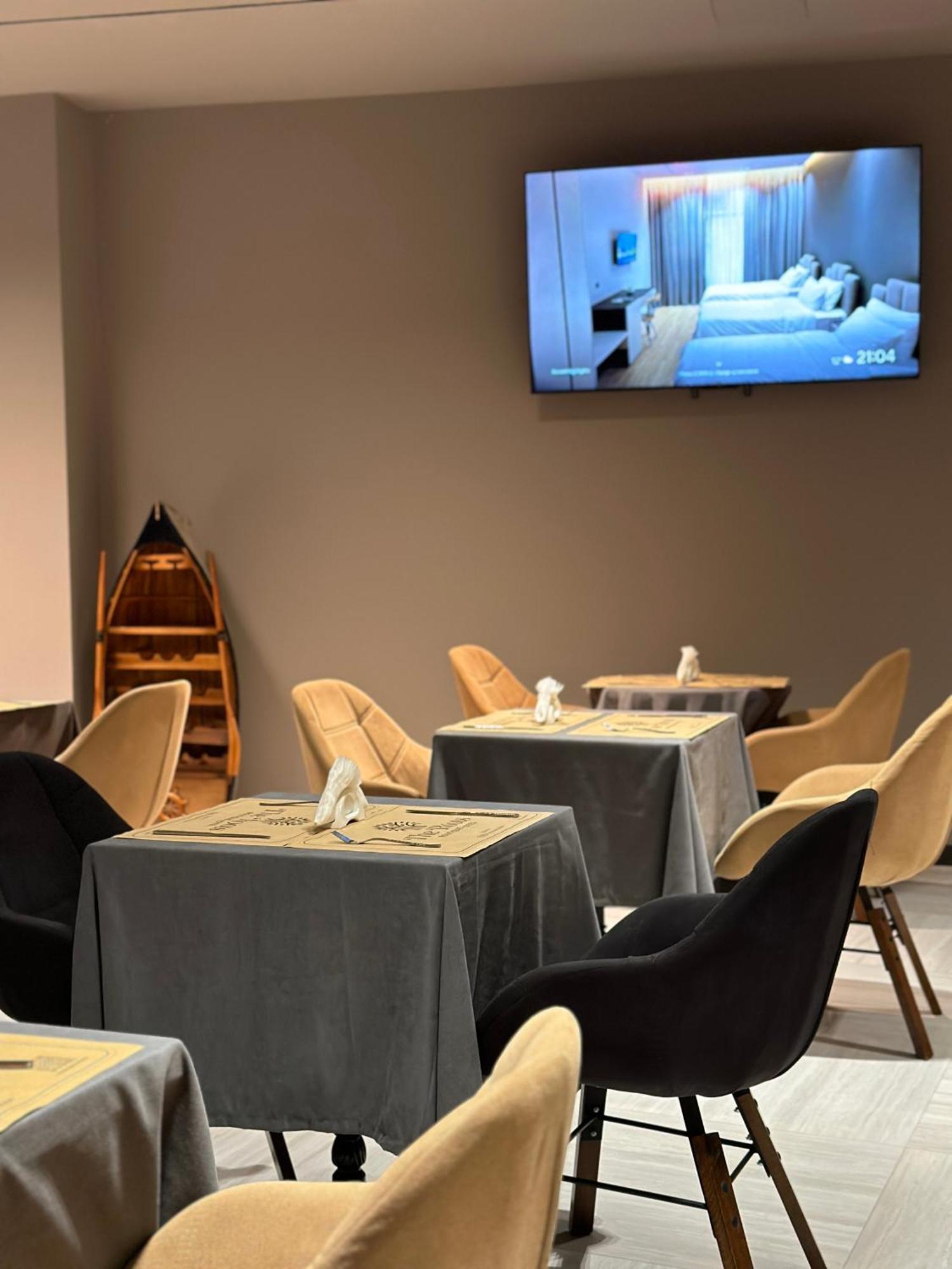 The Roots Boutique Hotel Shkodër エクステリア 写真